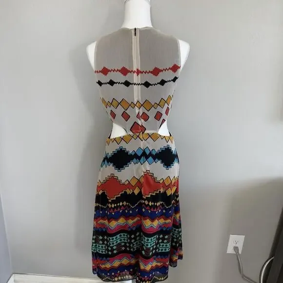 Zara Trafulac Dress Woman’s Sz M Colorful Geometric Tribal Print Cut Outs Beach - Picture 3 of 8